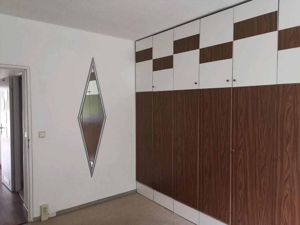 3-Zimmer-Wohnung 58 qm direkt am Stadtpark mit Balkon + Badewanne in Chemnitz