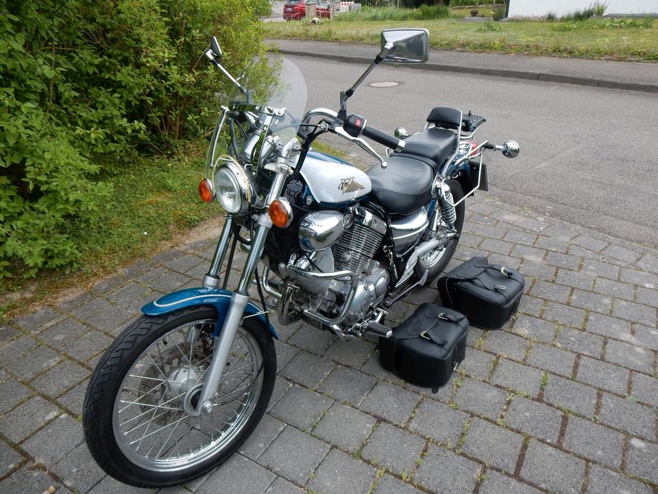 Yamaha Virago XV 535 in Rosengarten