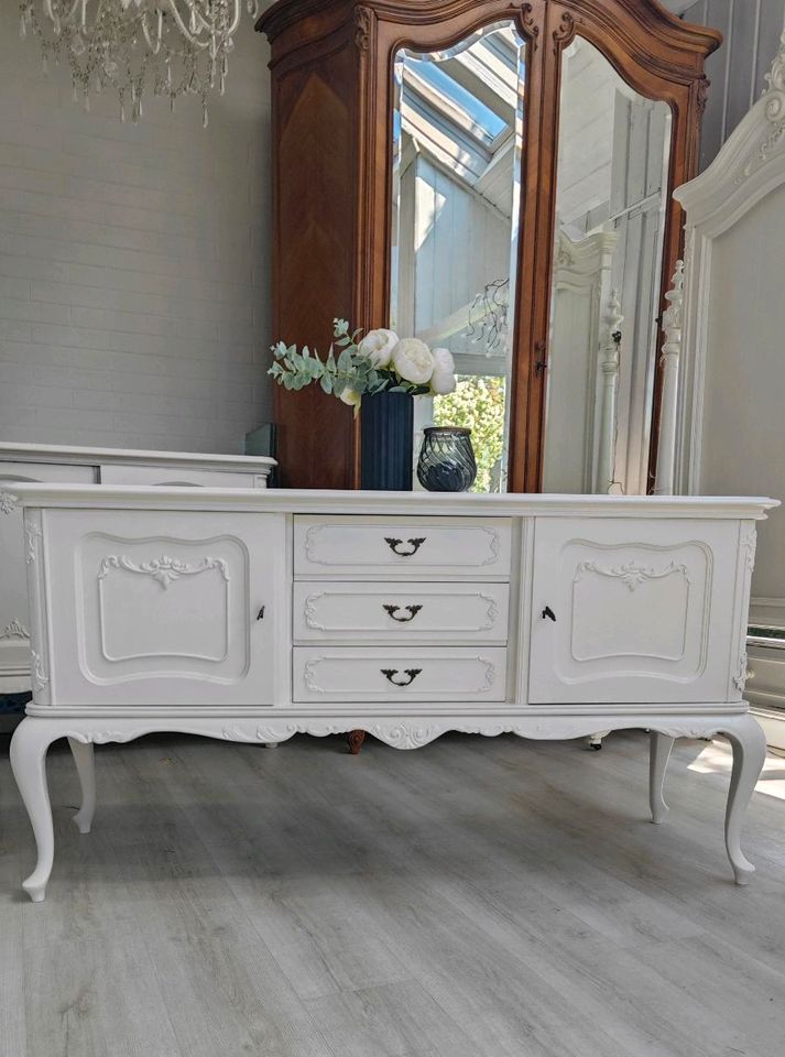 Shabby Chippendale Barock Kommode Sideboard Anrichte Schrank in Kalletal