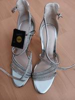 Buffalo Pumps,Silber mit Glitzersteinchen,Größe 38,NEU Nordrhein-Westfalen - Bergkamen Vorschau