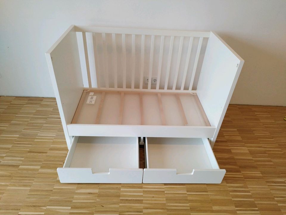 Kinderbett von Ikea, Stuvareihe mit Lattenrost, höhenverstellbar in Weimar