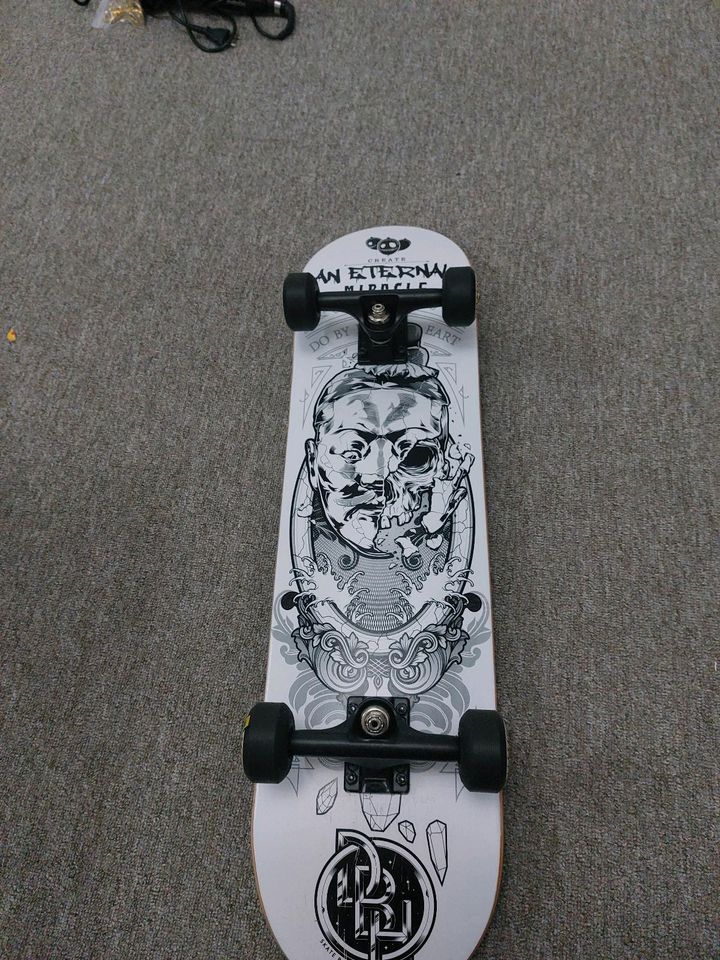 Verkaufe hier dieses Schildkröt Skateboard. in Köln