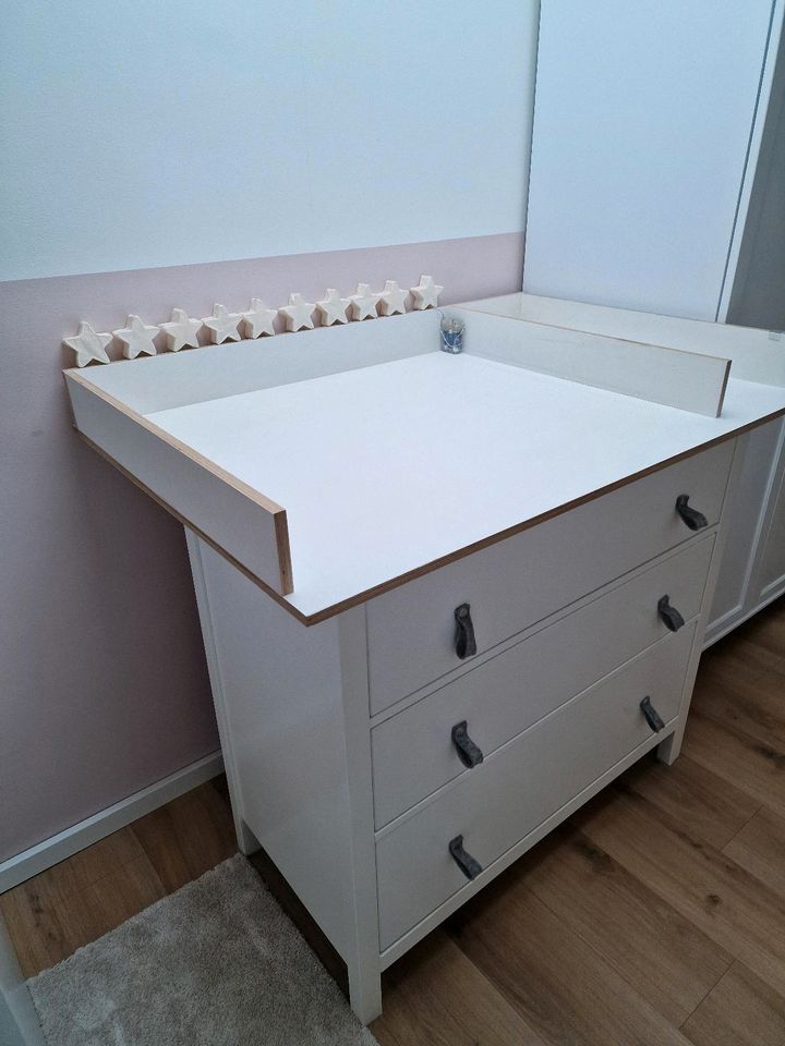 Ikea Hemnes Wickelaufsatz für Wickelkommode, weiß in Kaarst