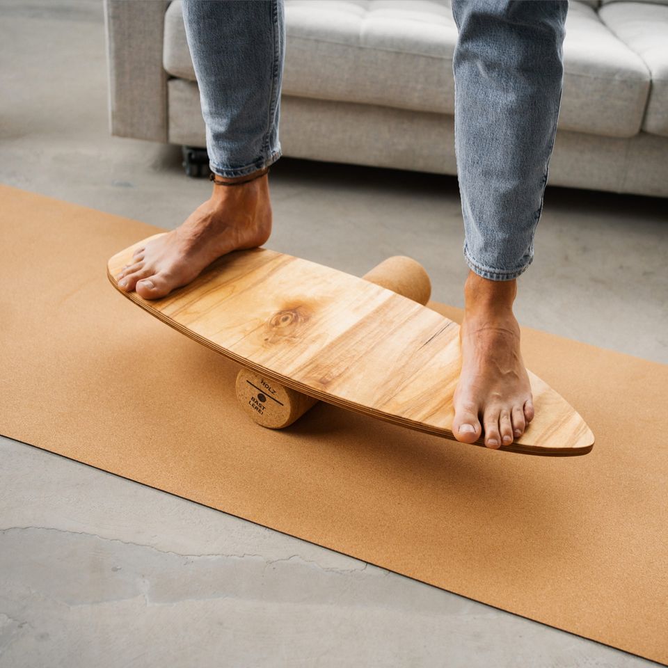 Handmade Balance Boards I inkl. Korkrolle & Ständer I Perfektes Geschenk, Gratis versendet, Ideal für Anfänger, Erwachsene und Jugendliche in Berlin