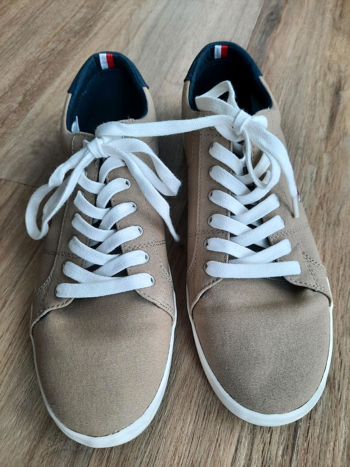 Neue Schnürschuhe in Gr.43 von Tommy Hilfiger in Lutter am Barenberge