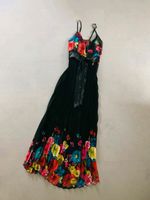 Traumhaftes Vintage Maxi Kleid Plissee schwarz bunte Blumen 36 Berlin - Köpenick Vorschau