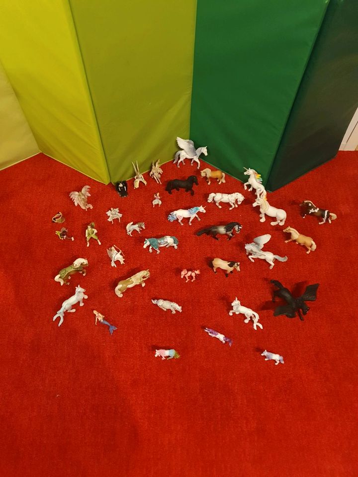 Schleich Sammlung Pferde/Einhörner/Pegasus/Feen/Nymphen/ in Grasbrunn