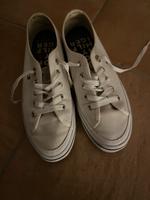 Tommy Hilfiger Stoffschuhe/Sneaker/Schnürer Gr. 38 Nordrhein-Westfalen - Overath Vorschau