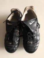 Nike tiempo Gr 32 Fußball Stollenschuhe Baden-Württemberg - Ellwangen (Jagst) Vorschau