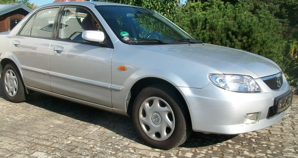 MAZDA 323 S 1.6 Benzin in Lauchhammer