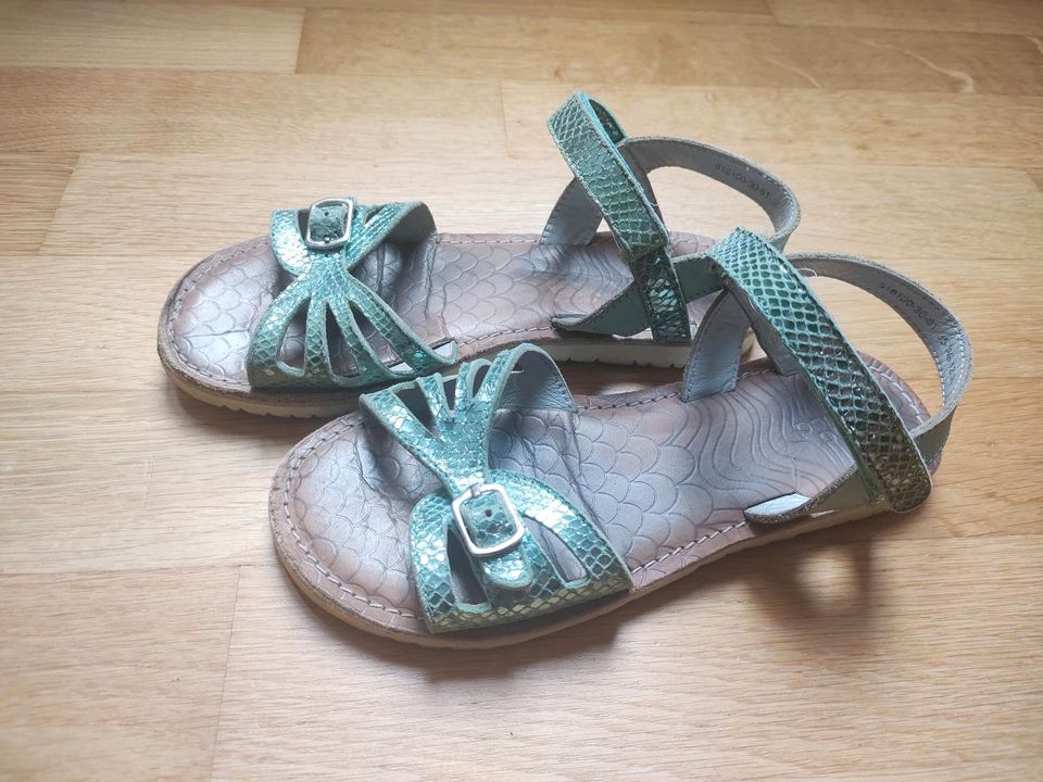 Meerjungfrau-Sandalen in Größe 35 in München