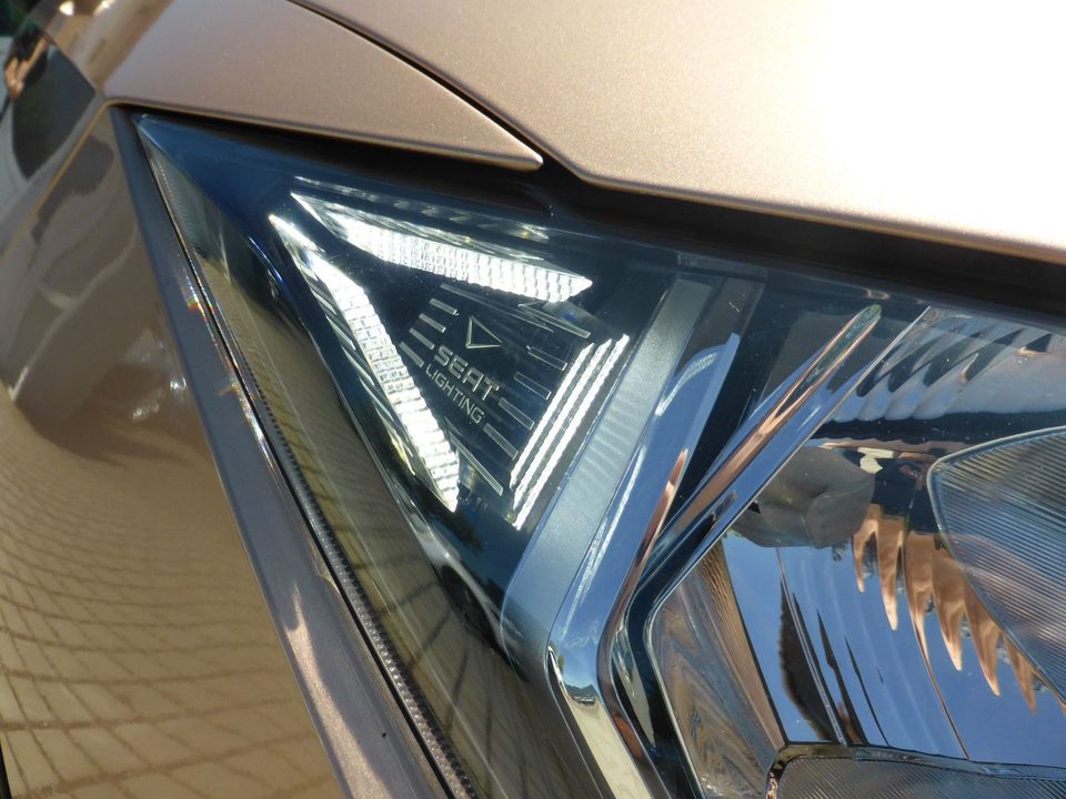 Seat Arona Style NAVI PDC SHZ ALU LED Klimaautm. in Wolfenbüttel