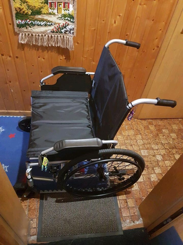 Tolle schwertträgerrollstuhl Rollstuhl in Geldern