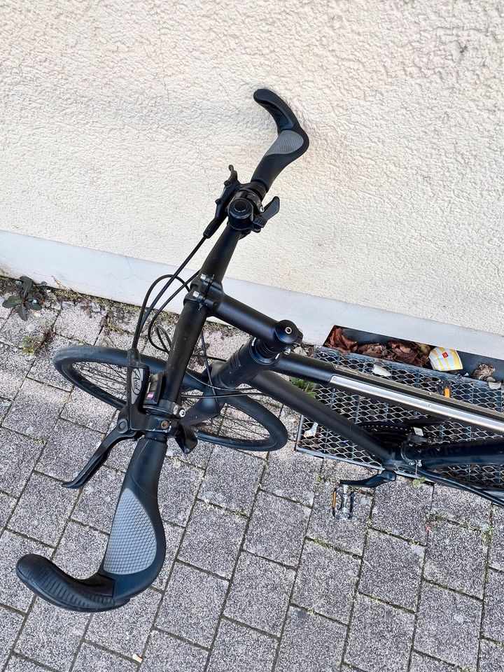 Giant XL Hybrid Rennrad / Bike / Fahrrad 28“ in Dillingen (Saar)