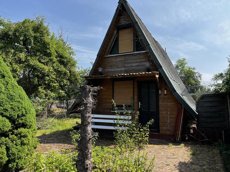 Gartengrundstück mit sanierungsbedürftigem Gartenhaus sucht neuen Eigentümer in Mühlhausen