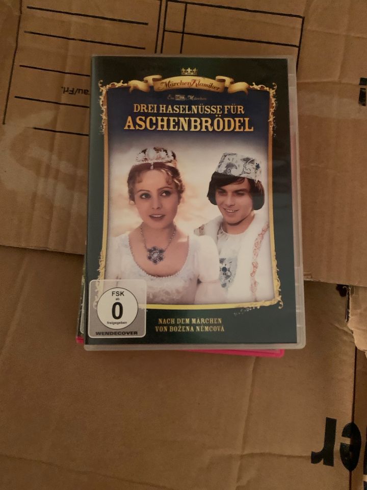 Ich verkaufe die oben genannten DVDs in Essen