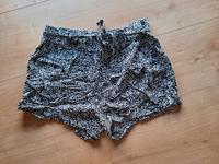 Shorts Infinity Gr. 42 Nordrhein-Westfalen - Leverkusen Vorschau