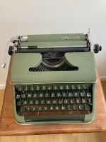 Vintage Olympia-Schreibmaschine im Koffer, Typewriter Nordrhein-Westfalen - Mülheim (Ruhr) Vorschau