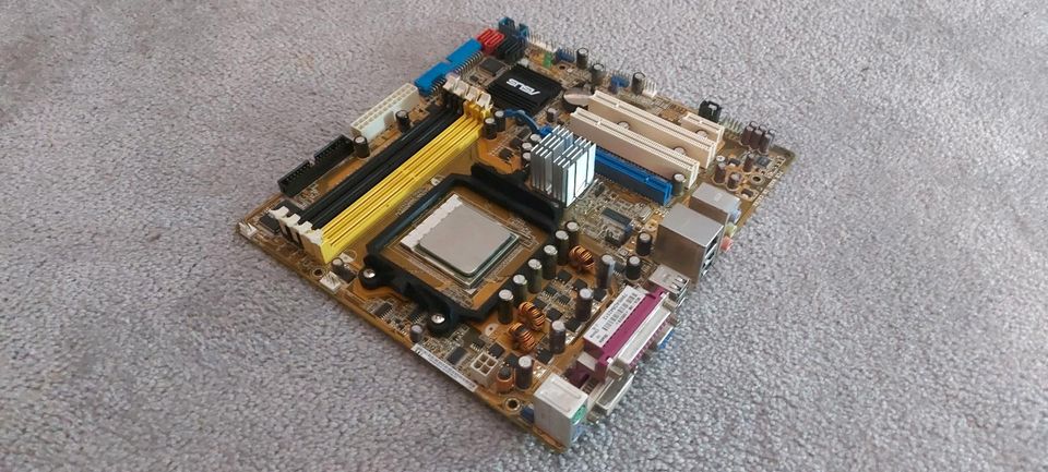 Defekt! Asus M2A-VM Mainboard AMD Athlon 64 X2 6000+ Bastler in Kiel