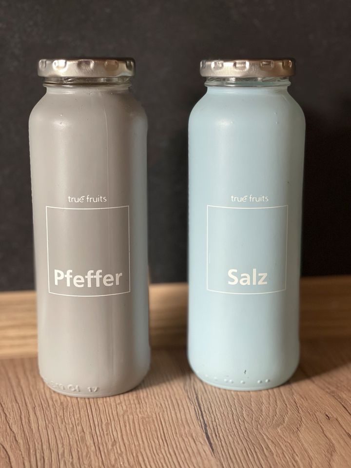 True Fruits Salz und Pfeffer Flaschen in Tosterglope