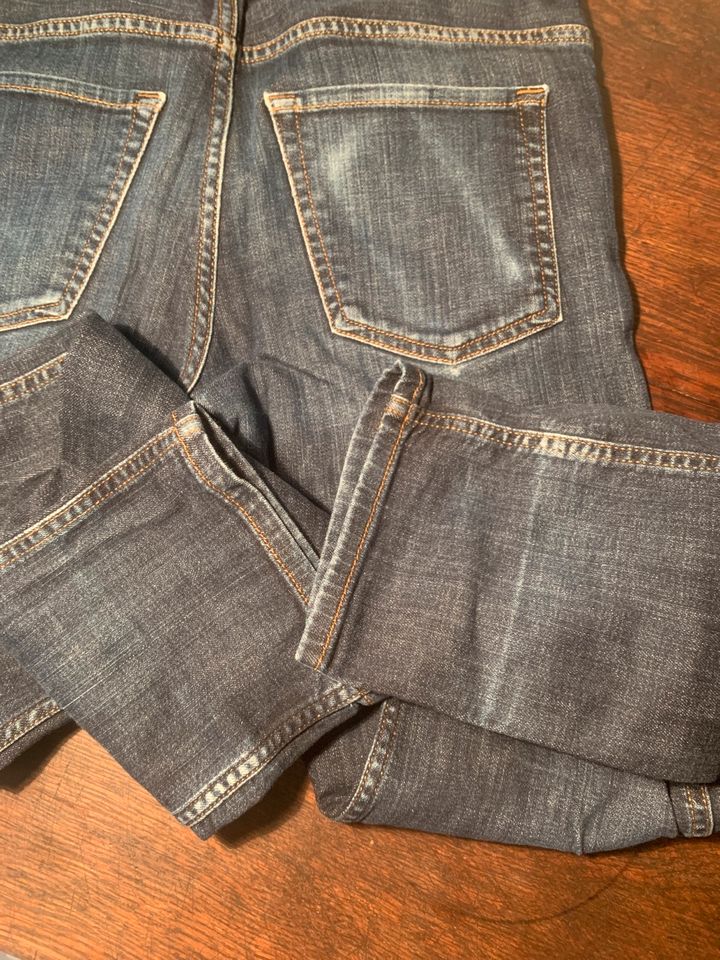 Hugo Boss Jeans 30/32 in Budenheim