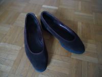 Damen Wildleder Slipper 39 braun Frankfurt am Main - Sachsenhausen Vorschau