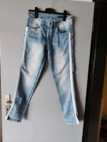 Jeanshose, Skinny seitliche Streifen Größe 40 Duisburg - Rumeln-Kaldenhausen Vorschau