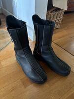 Damen Motorradstiefel Gr. 40 Nordrhein-Westfalen - Bergneustadt Vorschau