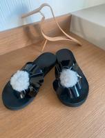 UGG Flipflops Zehentrenner Sandalen Gr.36 Top Zustand !!! Rheinland-Pfalz - Lahnstein Vorschau