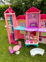 Puppenhaus Barbie mit vielen Einzelteilen, gebraucht Baden-Württemberg - Willstätt Vorschau