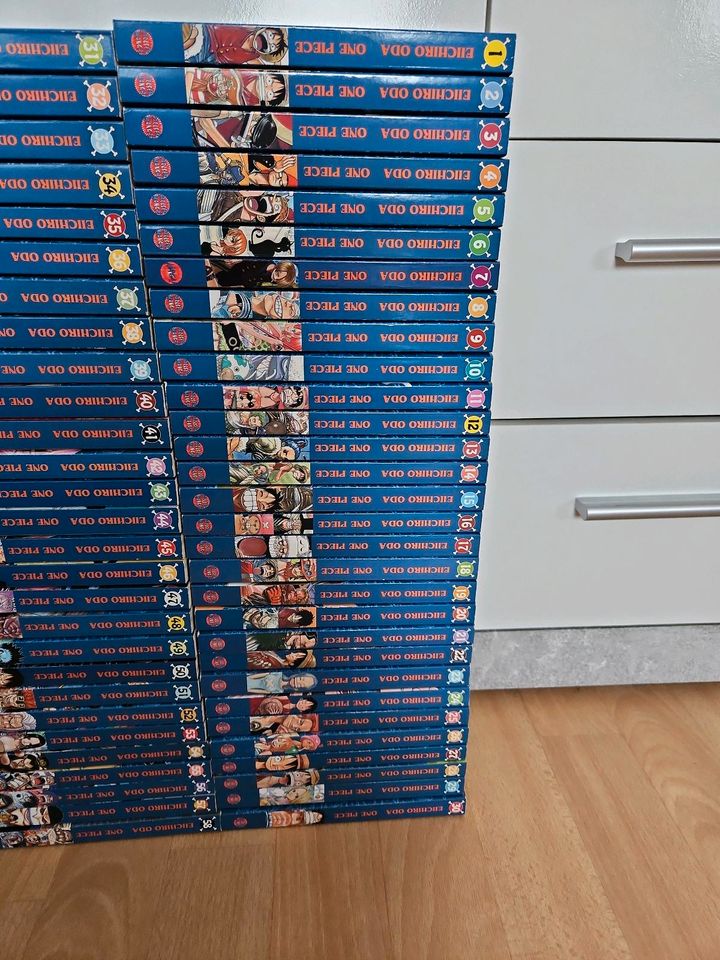 One Piece Mangas 1 bis 79 KOMPLETTABGABE! in Berlin