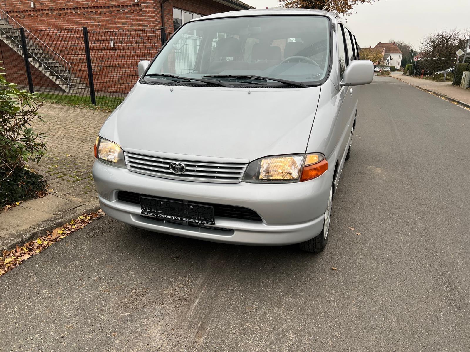 Abbildung des Autos Toyota HIACE