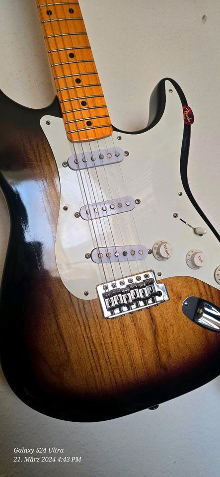 Fender Stratocaster Nitro Sunburst in Viernheim