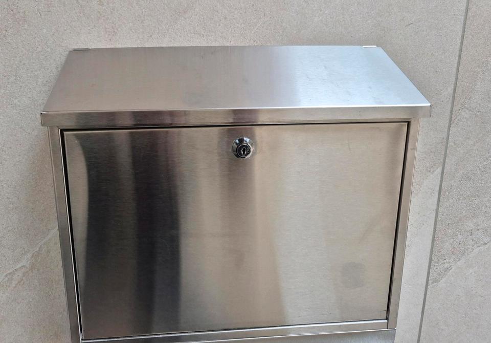 Briefkasten mit Zeitungsrolle, Profirst Mail PM 330, Edelstahl in Perach