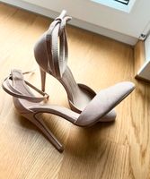 High Heels in Größe 38 wie neu nur einmal getragen Kr. München - Unterhaching Vorschau