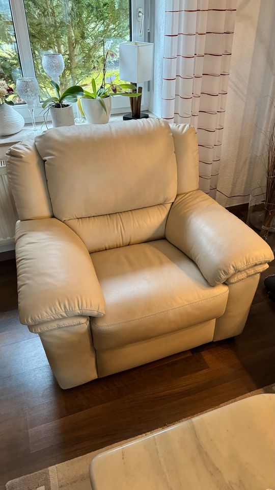 3er Couch und 1 Sessel Leder beige in Freyburg (Unstrut)