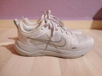 Damen Schuh Sneaker Nike Gr 38 Sachsen-Anhalt - Halle Vorschau