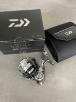 DAIWA Exist LT 1000S-P, Ultralightrolle, besser a. Shimano Stella Niedersachsen - Leer (Ostfriesland) Vorschau