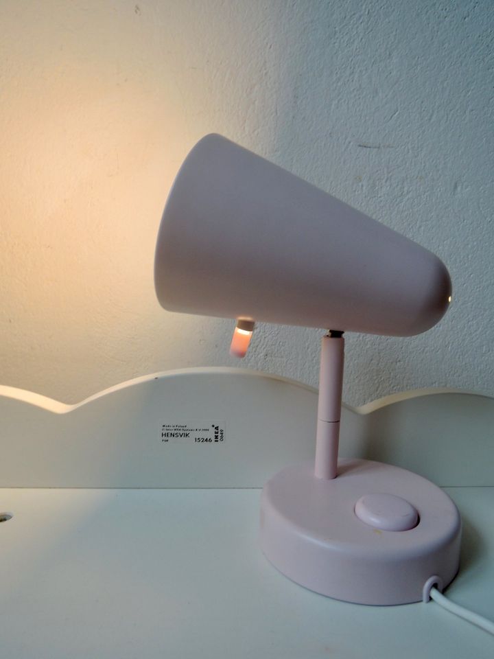 Ikea Fubbla Wandleuchte Lampe LED Rosa 003.815.99 in Berlin