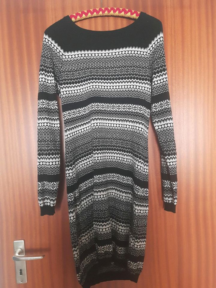 Kleid Damen in Wadgassen