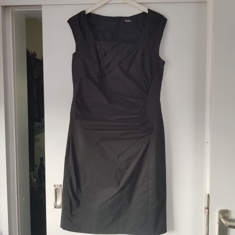 Kleid mit Jacke Größe XL von Vera Mont in Gedern