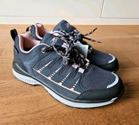 NEU Trekkingschuhe Wanderschuhe grau Leder Crane Größe 40 Outdoor Köln - Widdersdorf Vorschau