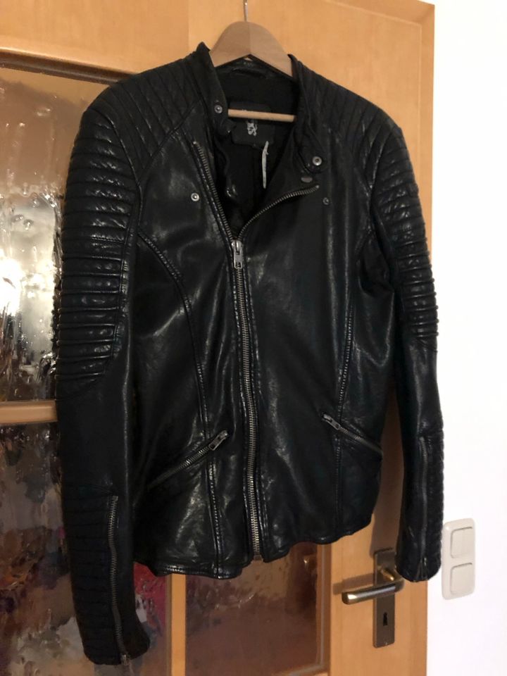 Herren Lederjacke  tigha Gr. L  neuwertig  Bikerstyle in Tuntenhausen