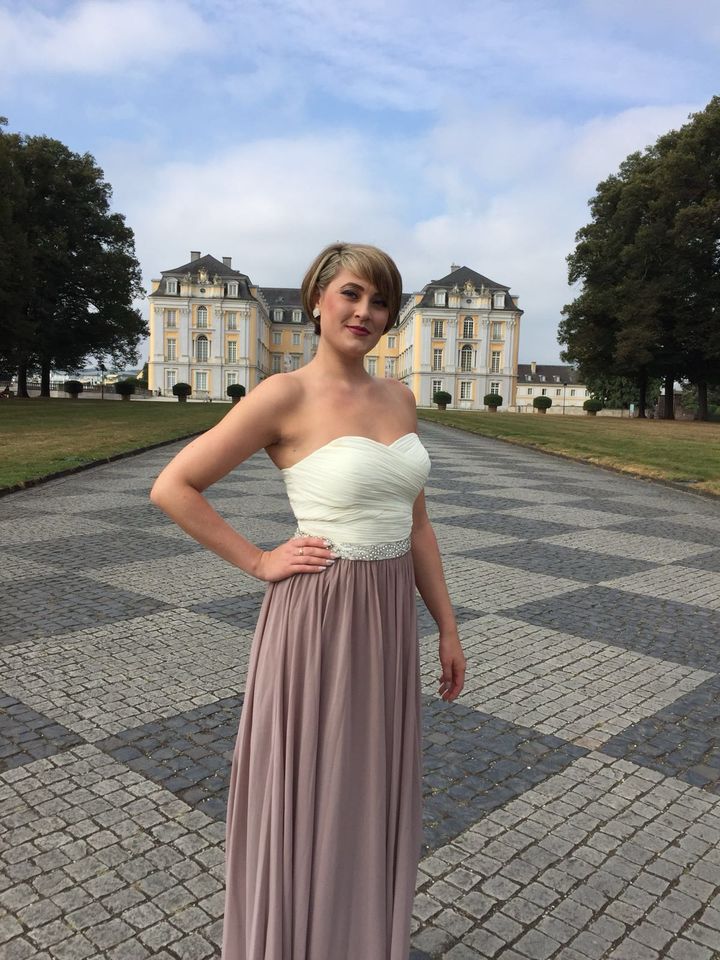 Abendkleid in Köln