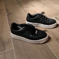 Nike Air Force 1 Sage Low Damen 36,5 Turnschuhe Sneaker Top Style Niedersachsen - Bad Salzdetfurth Vorschau