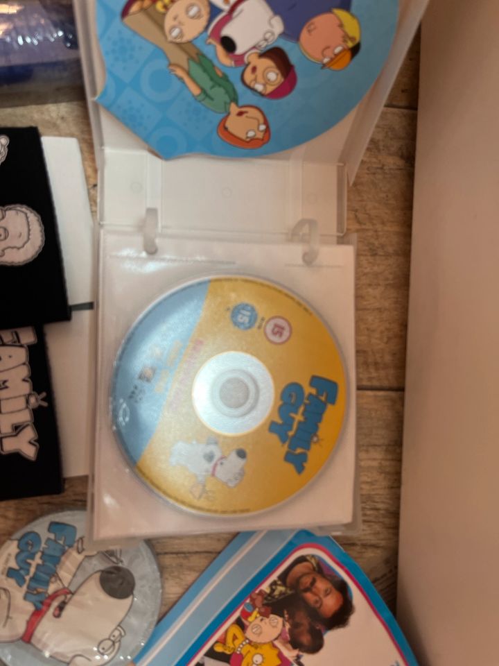Family Guy Freekin‘ Party Pack DVD Gläser Poker Chips in Dresden