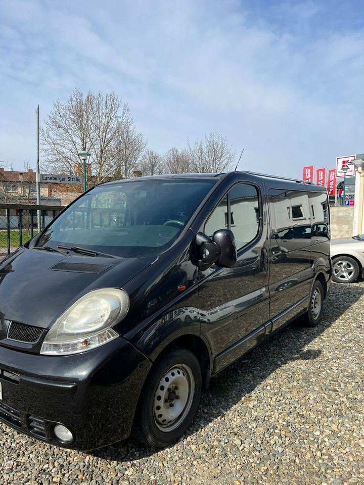 Renault Trafic 1.9 DCI Diesel Elysee, Navi, Leder, Multimedia,TÜV in Oschersleben (Bode)