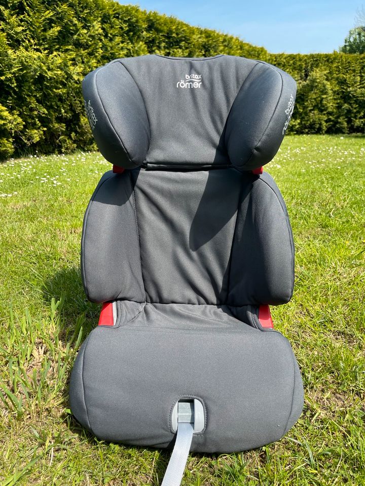 BRITAX RÖMER DISCOVERY SL Autositz Kindersitz 15-36kg, 3-12 Jahre in Neuss