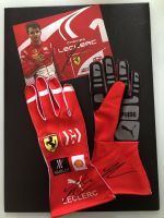 Ferrari Gloves original signiert Charles Leclerc München - Ramersdorf-Perlach Vorschau