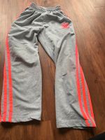 Adidas Jogginghose 116 grau Niedersachsen - Wittmund Vorschau